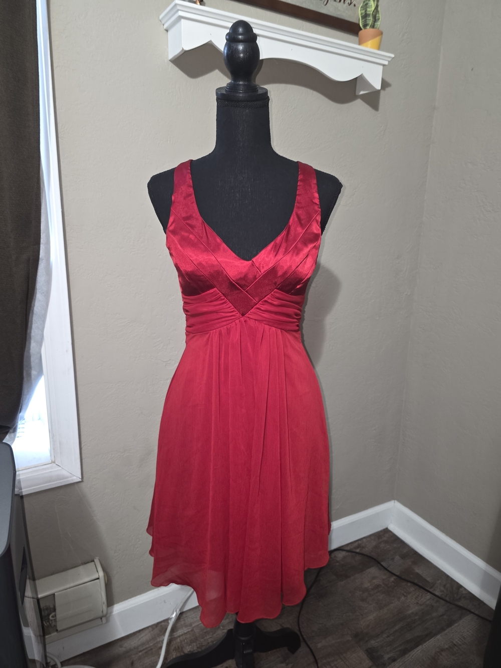 Frederick's Of Hollywood Red V-Neck Sleeveless Women's Dress